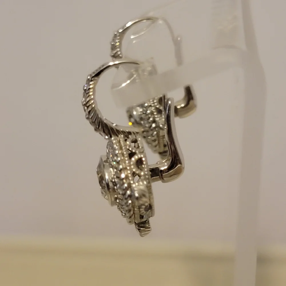 Earrings - Picture 8 of 9